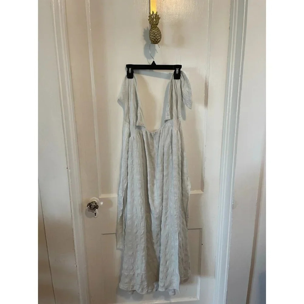 SHEIN Women's Size Medium Off White Flowy Dress